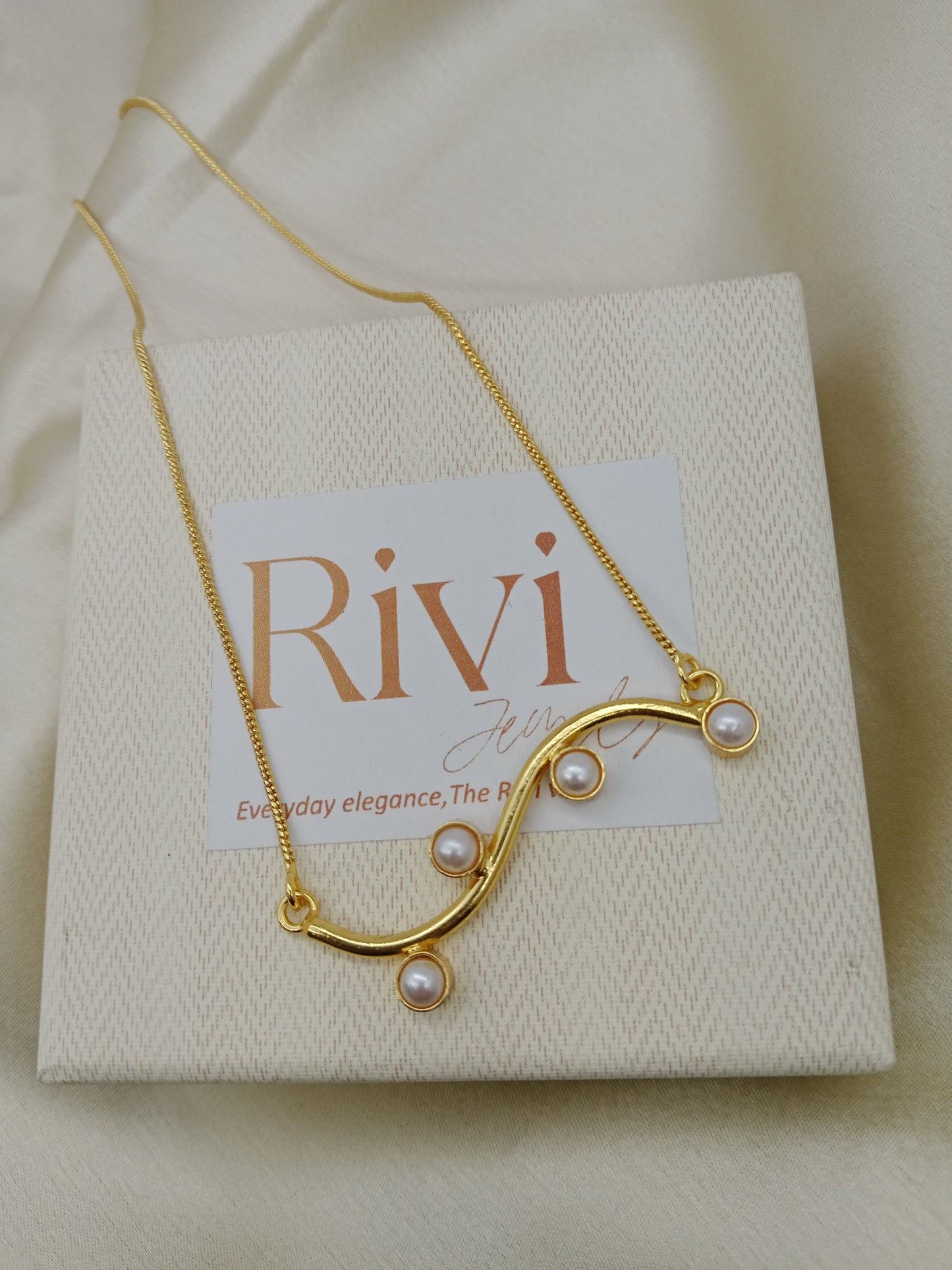 Pearl Branch Necklace