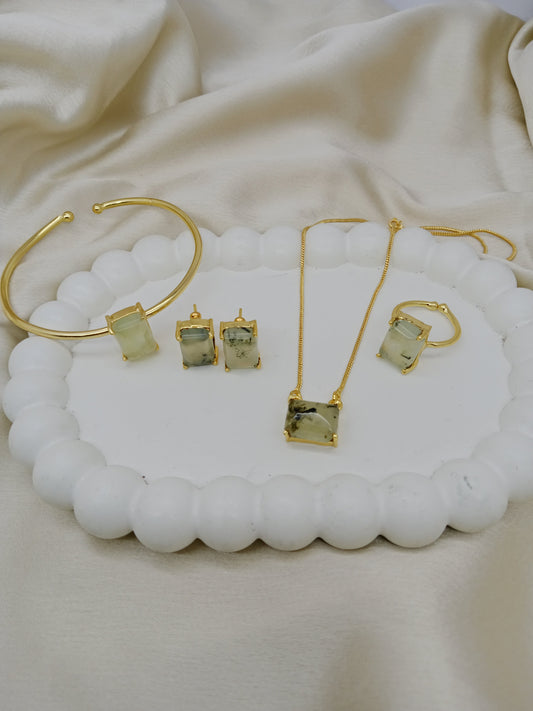 The Rivi Ensemble Green Amethyst Stone Set