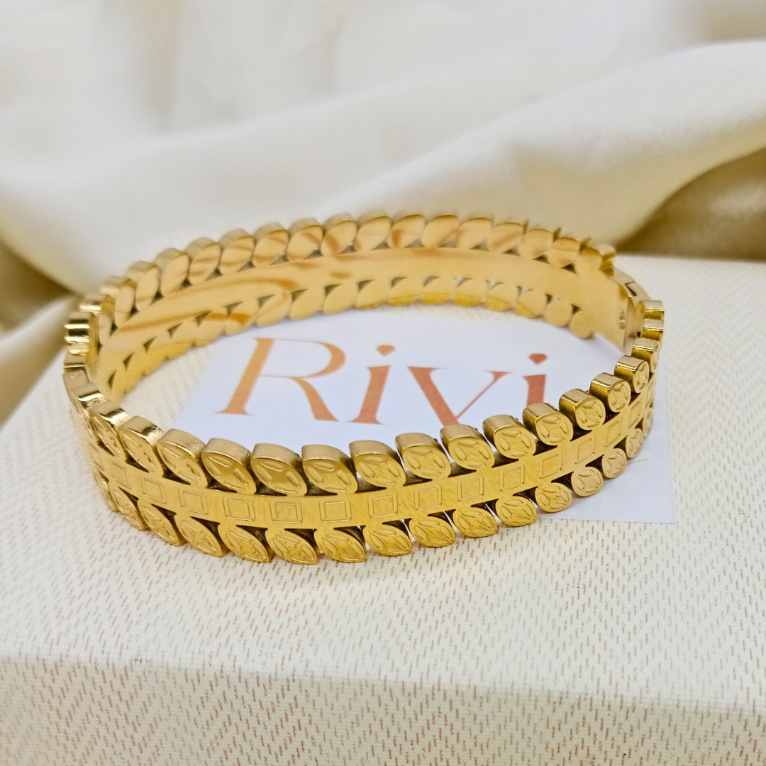 Classic Leaf Bracelet