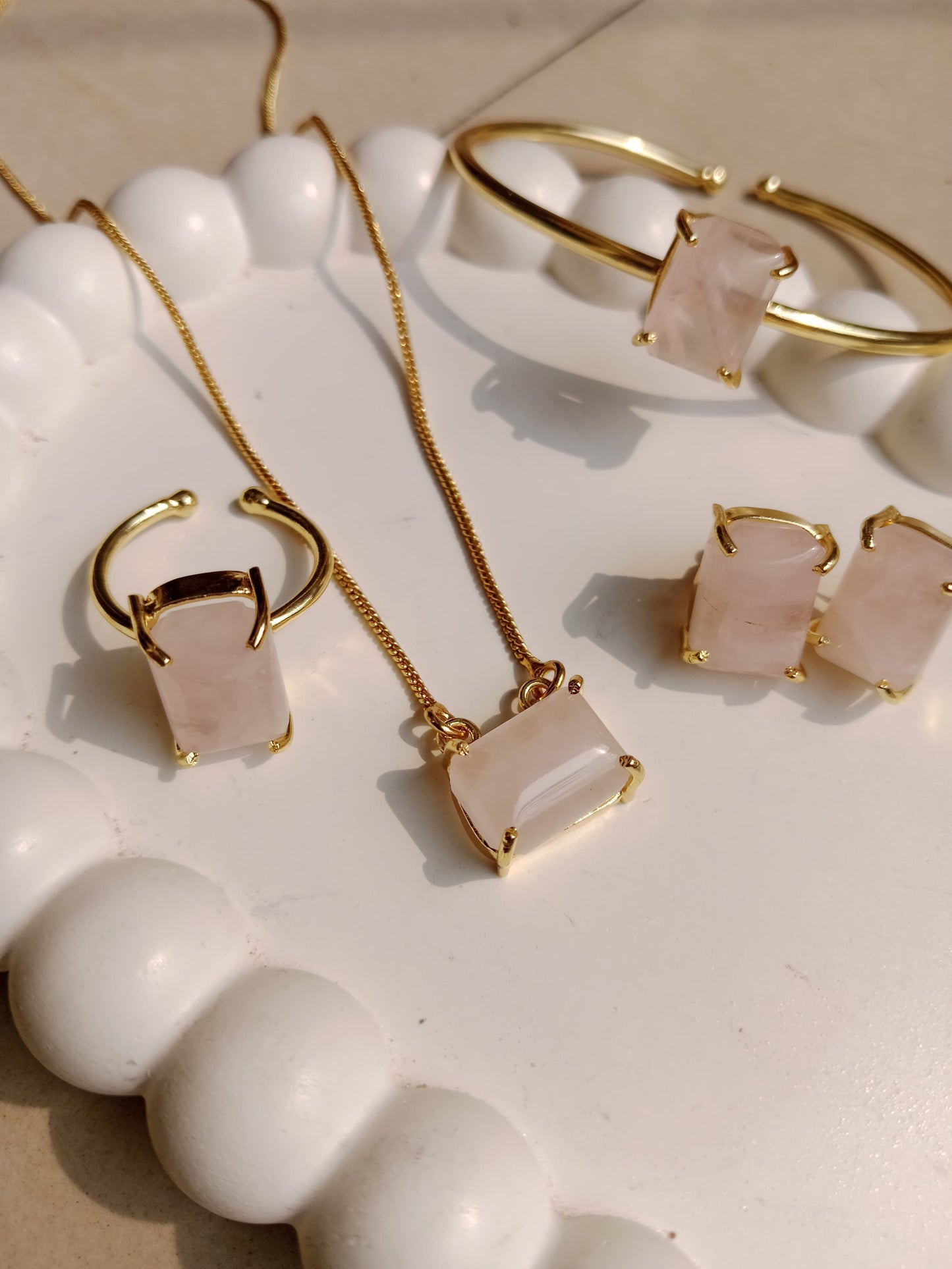 The Rivi Ensemble Rose Quartz Stone Set