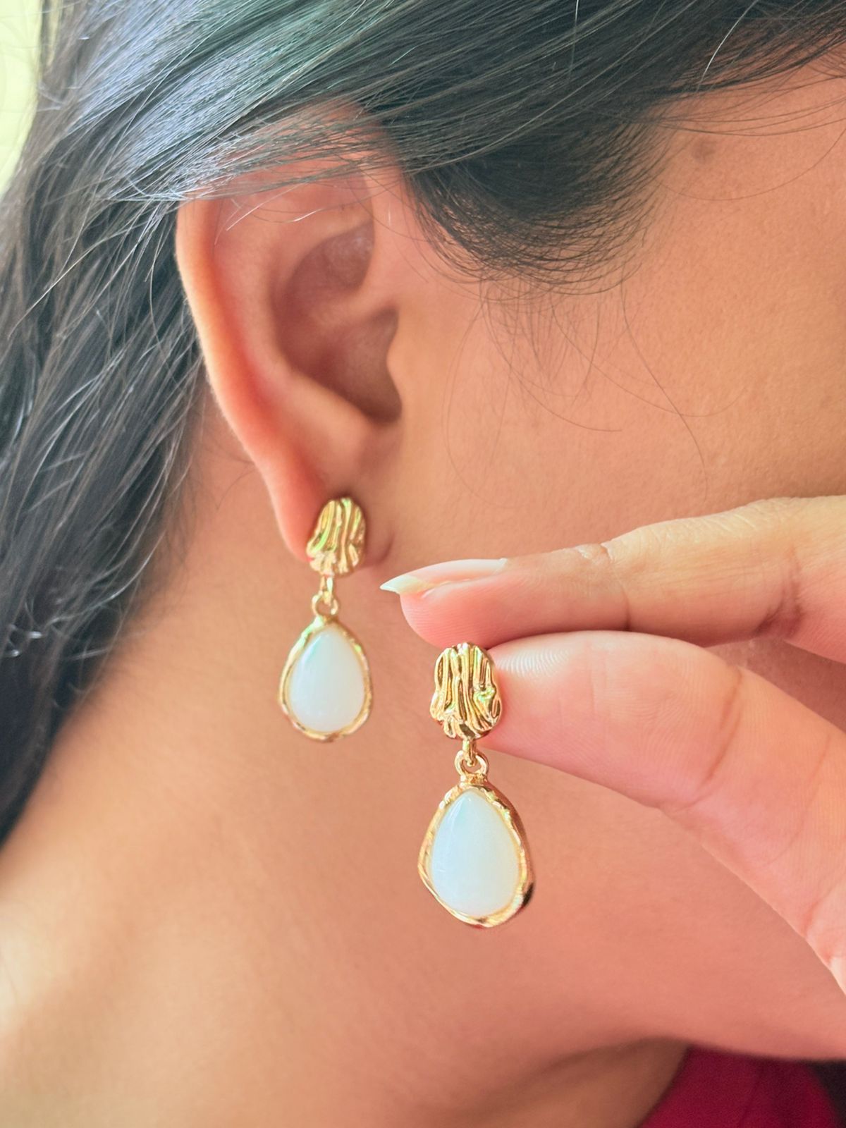 Sunlit Pearl Drop Earring