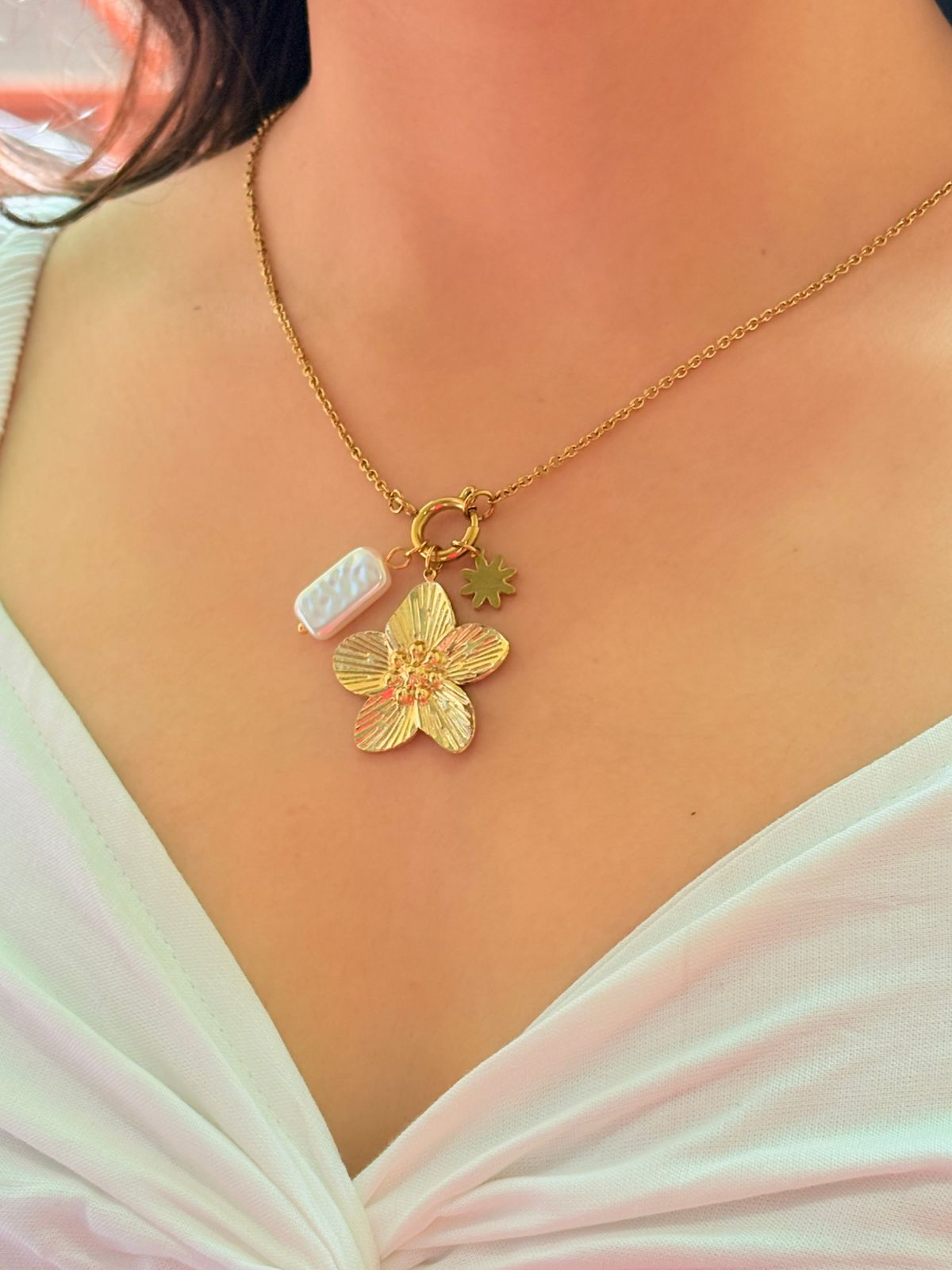 Charm Blossom Necklace