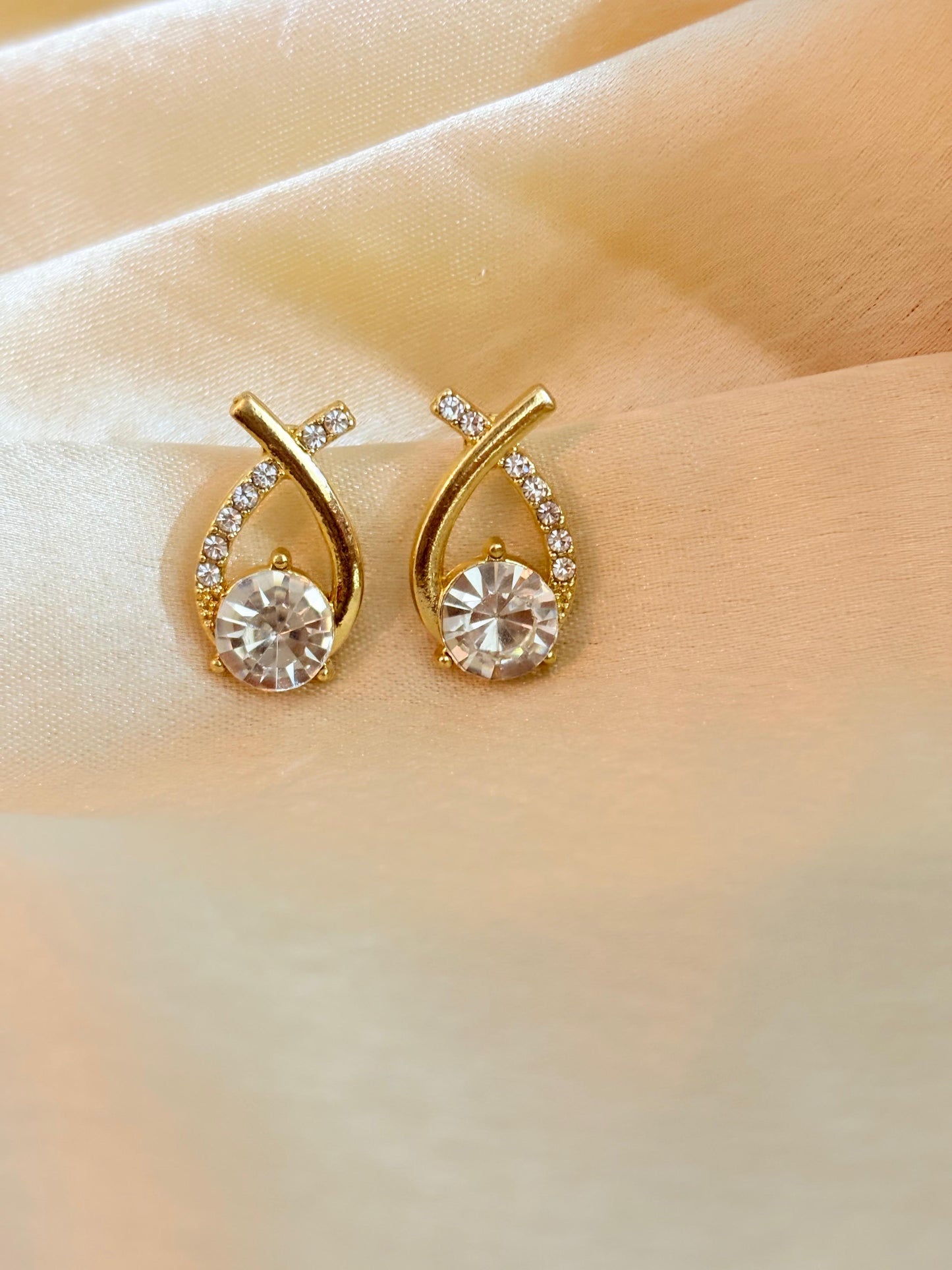 Luxe Glow Earring