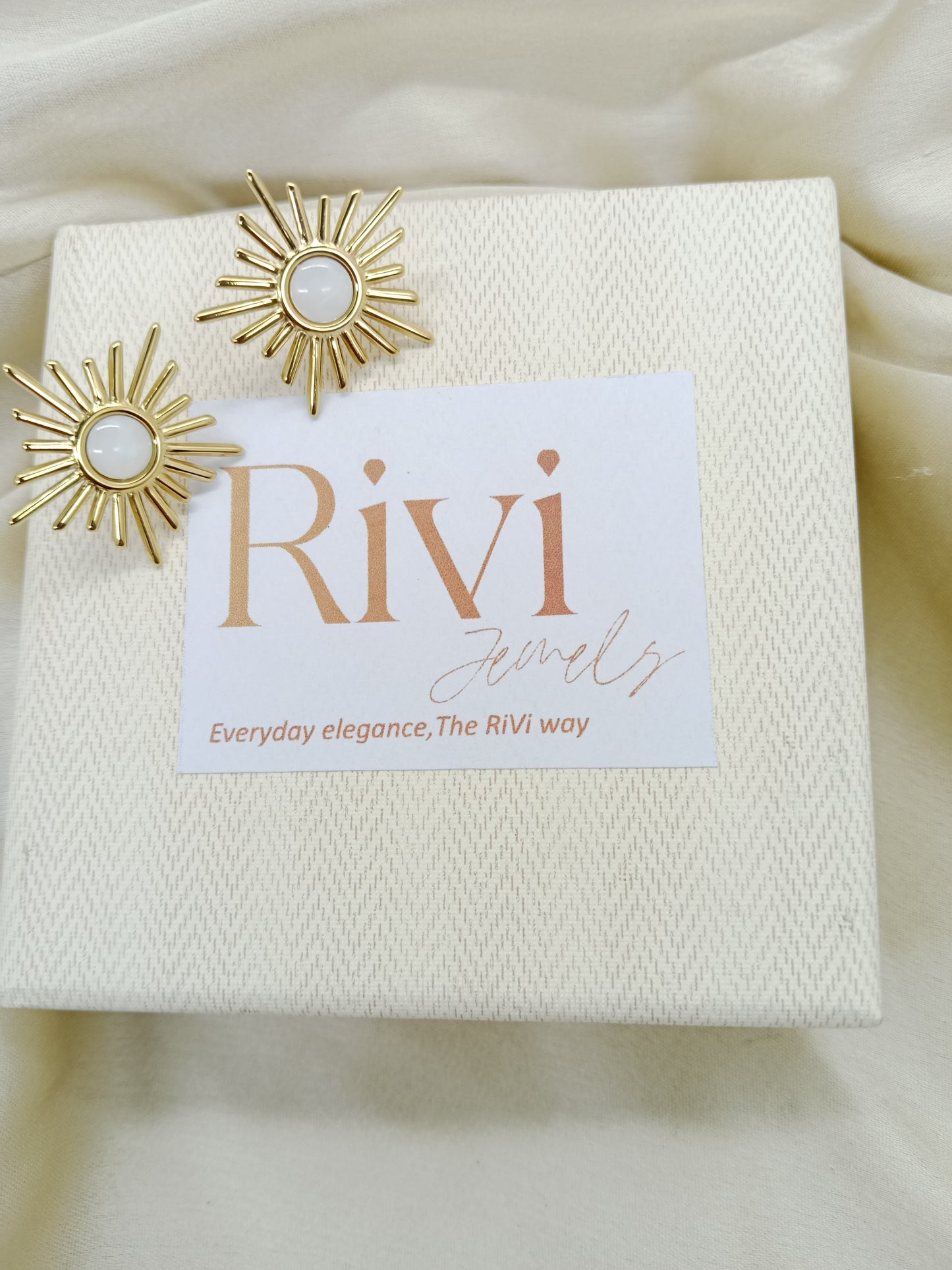 Solar Kiss Earrings