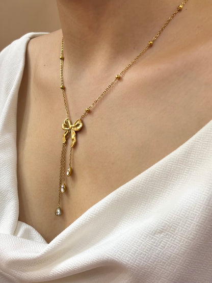 Gilded Bowdrop Necklace
