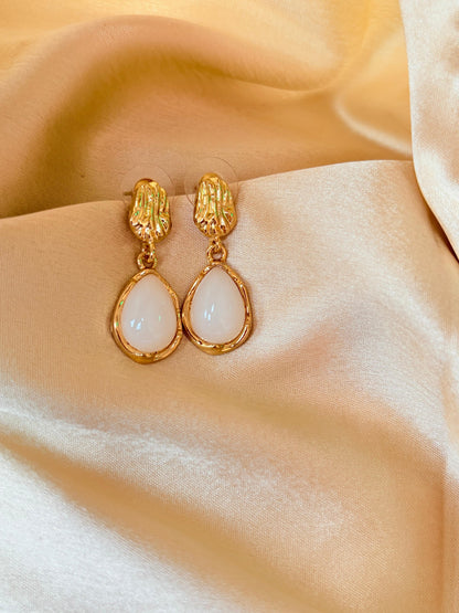 Sunlit Pearl Drop Earring